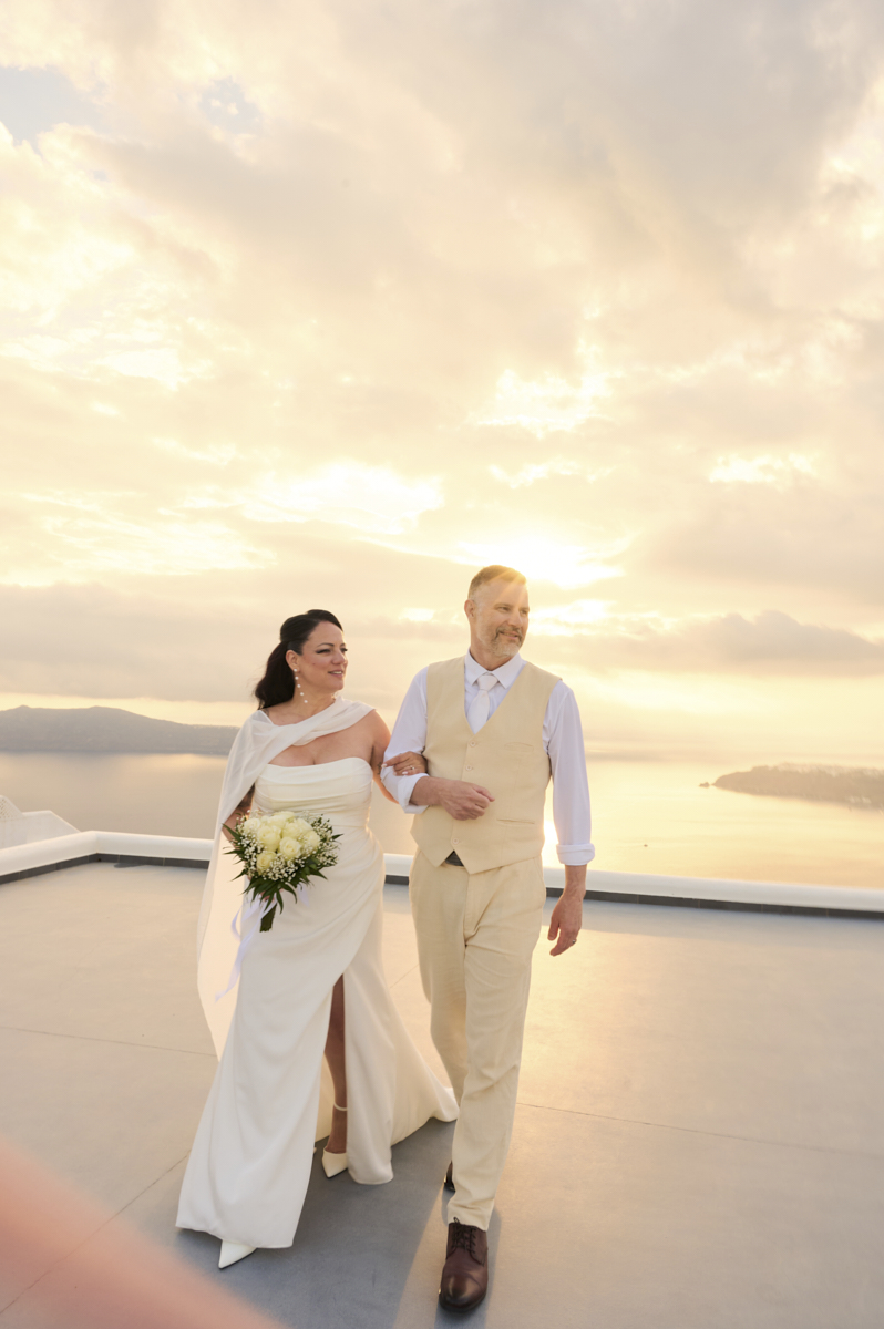 Daniel & Melissa - Σαντορίνη : Real Wedding by Ioanna Melissinou Photography
