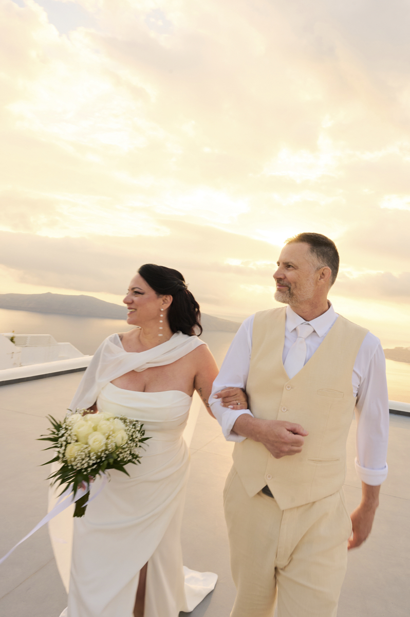 Daniel & Melissa - Σαντορίνη : Real Wedding by Ioanna Melissinou Photography